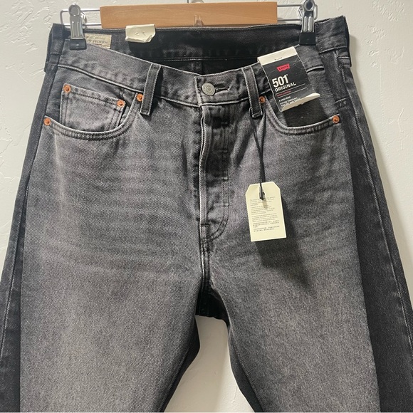 NWT Levi’s 501 Original Spliced Jeans Washed Black Women’s Size 29x30 Straight - Picture 6 of 16